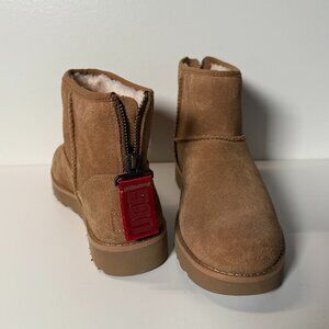 UGG Classic Mini Logo Zip - W7